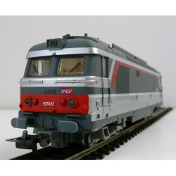 Locomotive BB67400 - livree multiservice 95165 - PIKO HO