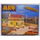 MKD 530 - guard house-level crossing with barriers - HO
