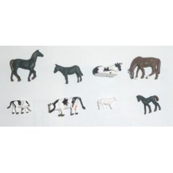 Lot de 8 animaux (vaches noires chevaux mouton) HO v2