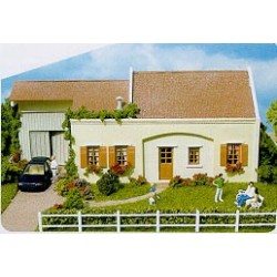 MKD 611 - Le village - Maquette de PAVILLON - HO 1/87