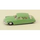 BUSCH - vehicule Citroen DS verte - 48000B - HO