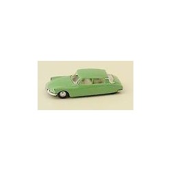 BUSCH - vehicule Citroen DS verte - 48000B - HO